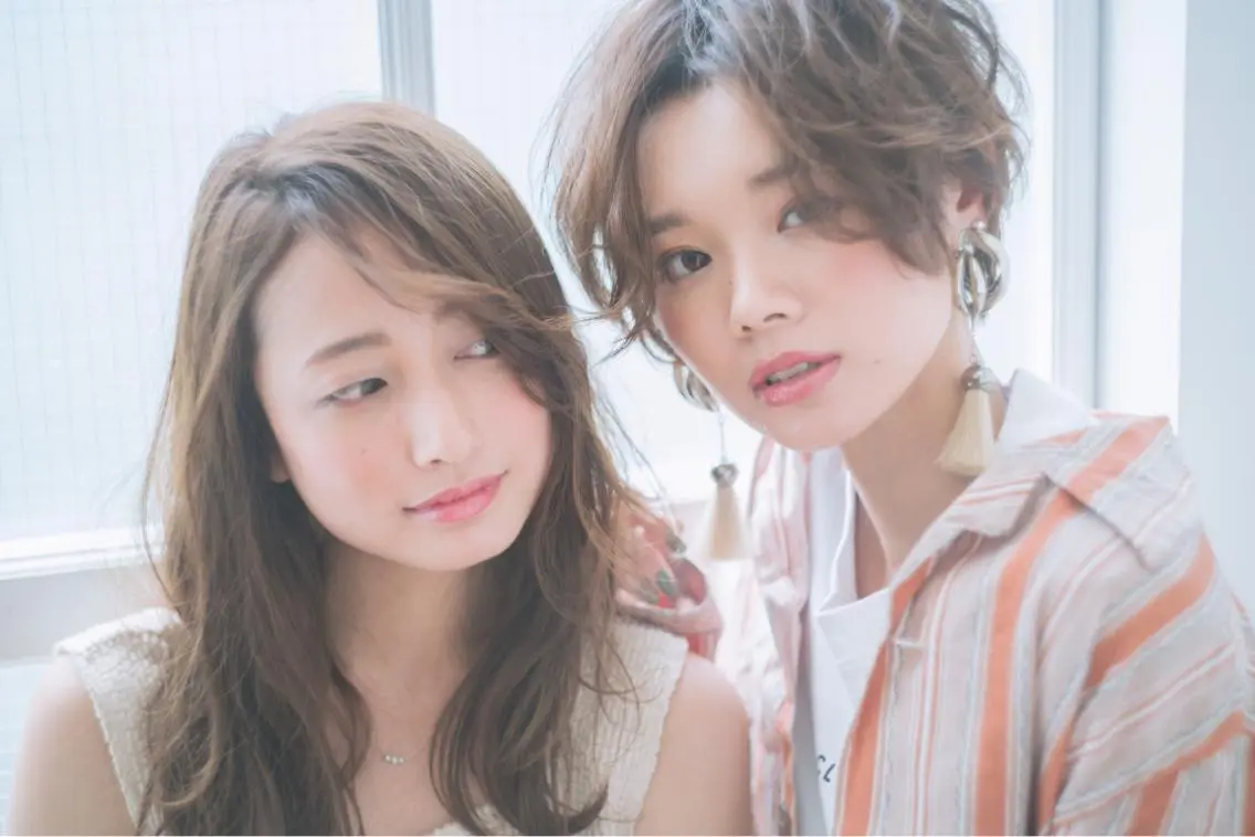 ミディアム カラー パーマ ヘアアレンジ 透明感カラー 【白髪ぼかし 専門GBG】自由が丘のヘアスタイル