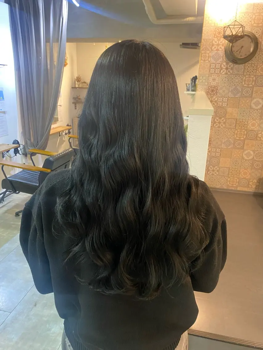 ロング カラー 黒髪 ヘアカラー トリートメント maya マヤのヘアスタイル