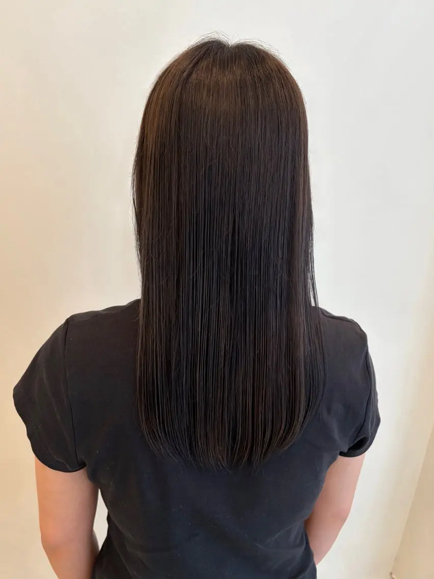 セミロング 江崎 浩花のヘアスタイル