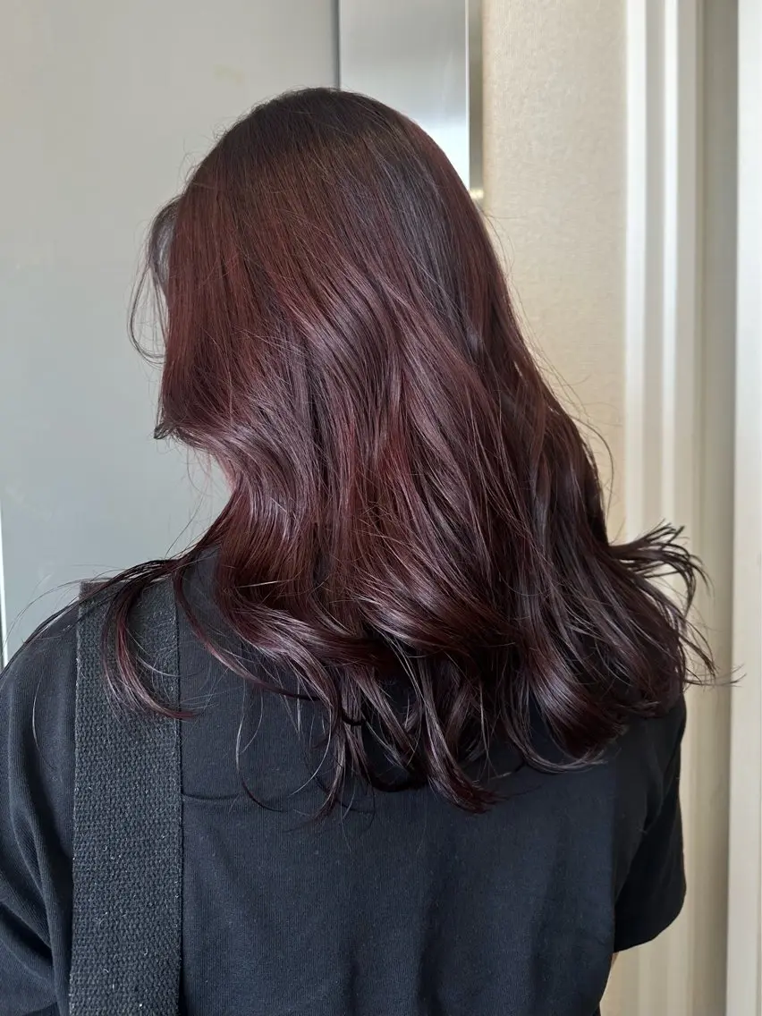 ロング カラー ボルドーカラー ハシヅメ キョウカのヘアスタイル