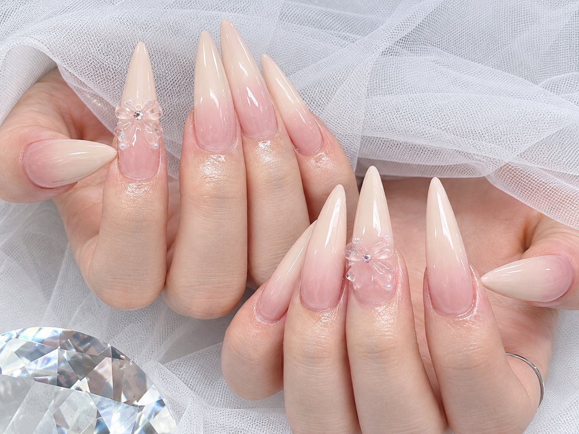 ネイル ハンドネイル NYRA ちゃん YIA Nail 2のネイルデザイン