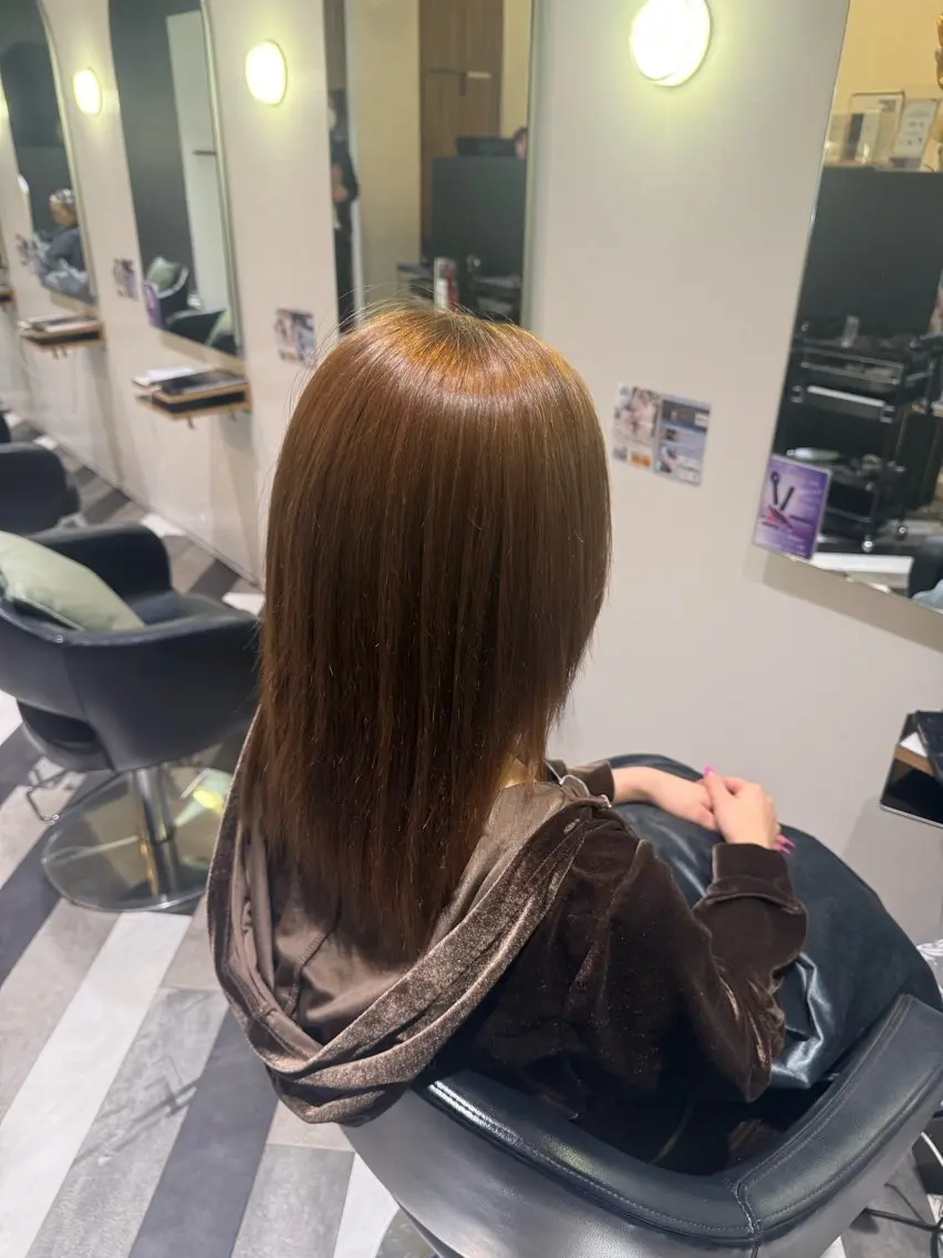ミディアム カラー パーマ ベージュカラー 縮毛矯正 山口 愛華のヘアスタイル