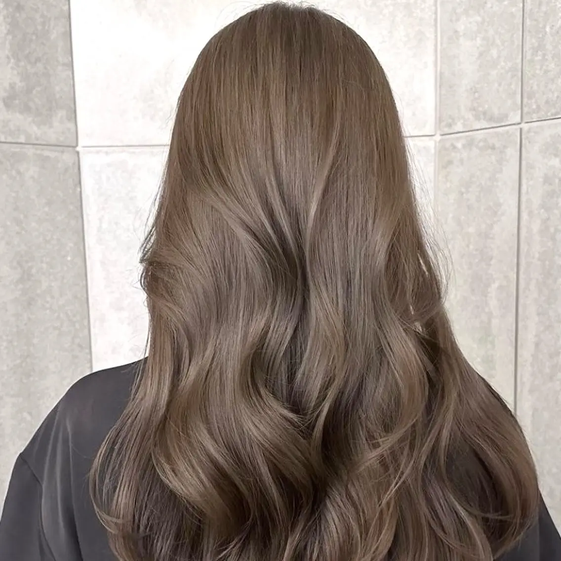 ロング カラー ベージュカラー 黒髪 ブルーカラー ブルーブラック ボルドーカラー 大智/ハイライト バレイヤージュのヘアスタイル