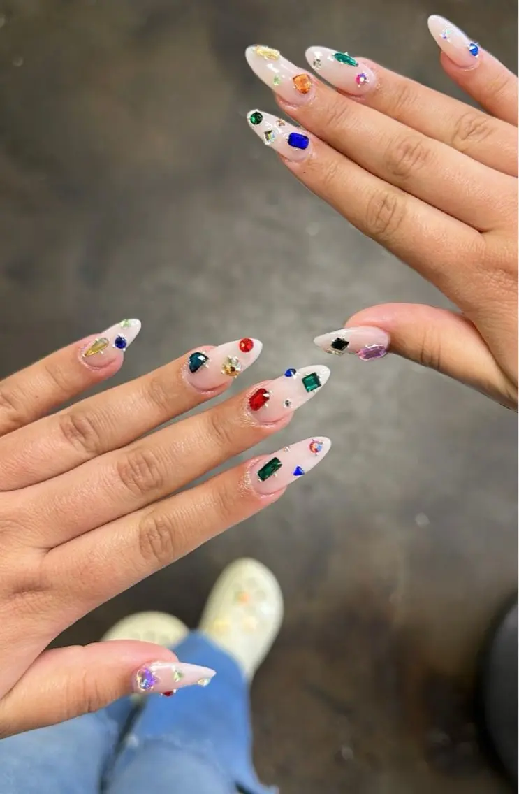 ネイル ハンドネイル HAPPI NAIL CALINのネイルデザイン