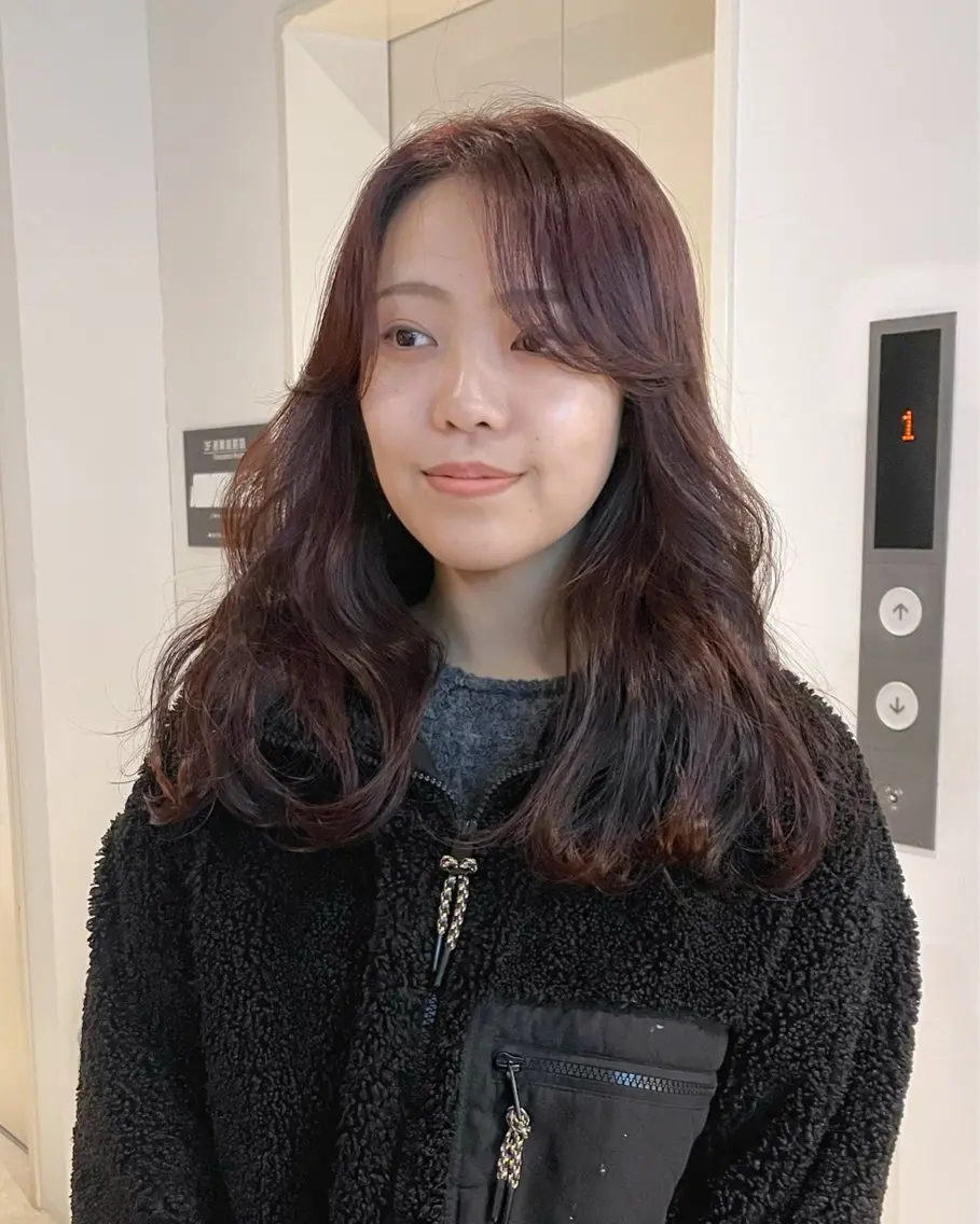 セミロング かわい りほのヘアスタイル