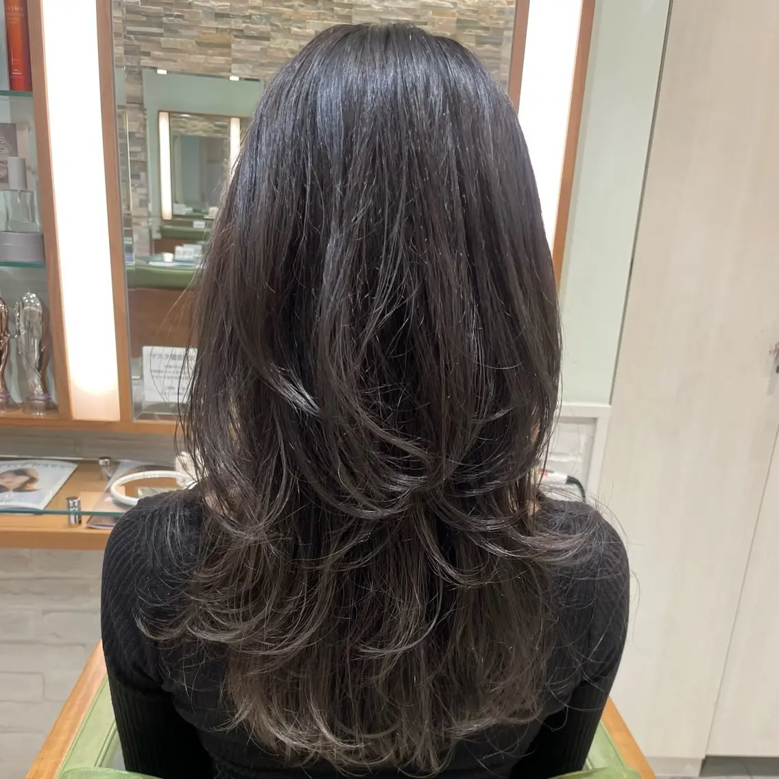 ロング カット ヘアカラー トリートメント 石渡このみ 🍊レイヤーカットのヘアスタイル