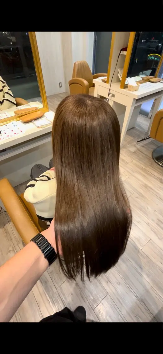 ロング カラー ベージュカラー ブラウンカラー チョコレートブラウン グレージュ ヘアカラー ブリーチなしWカラー レイヤー/Rickyのヘアスタイル