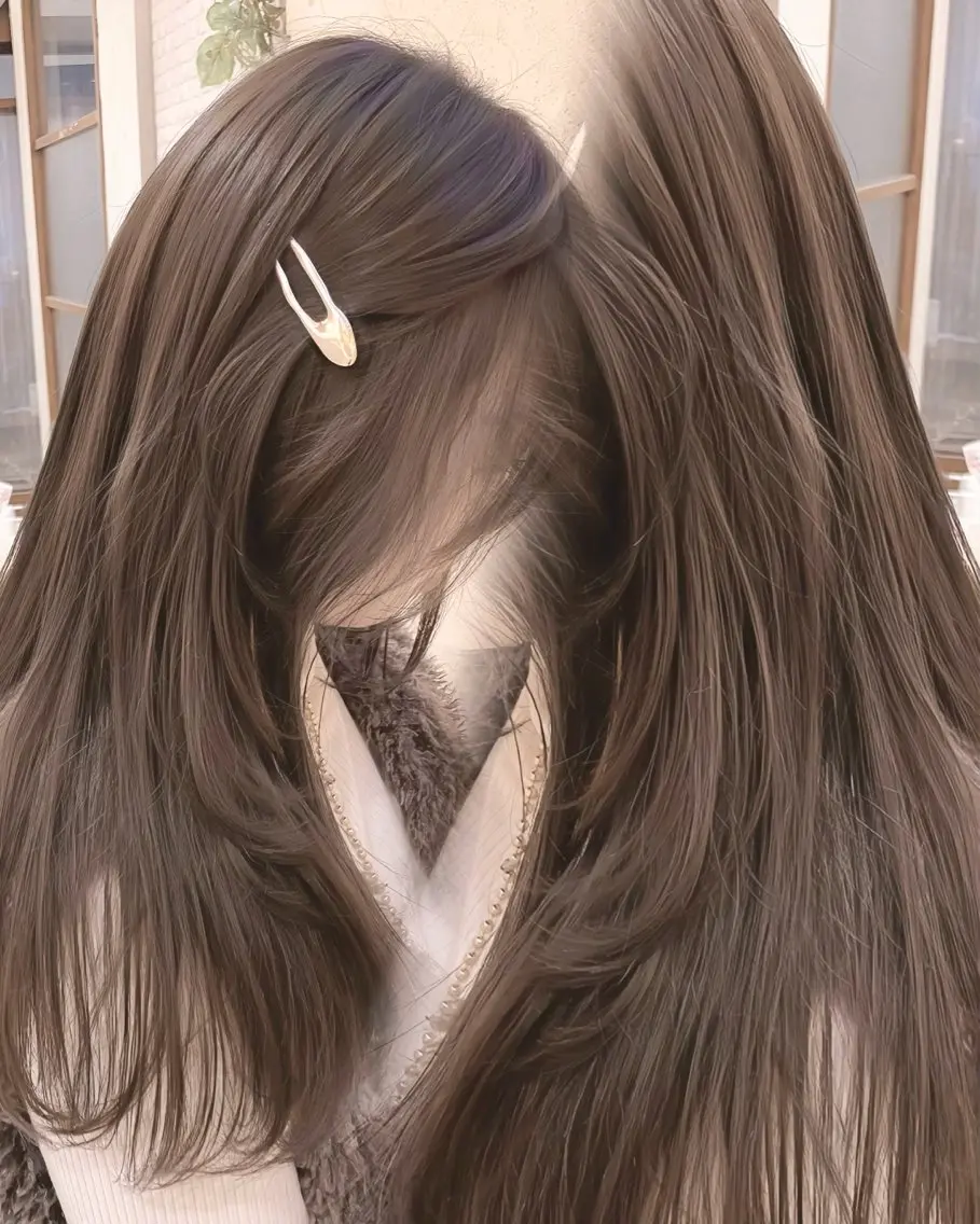 セミロング カラー ヘアアレンジ ベージュカラー ブリーチ ブラウンカラー 透明感カラー ダブルカラー 赤み消し🫧韓国ヘア 🫧藤岡誠也のヘアスタイル