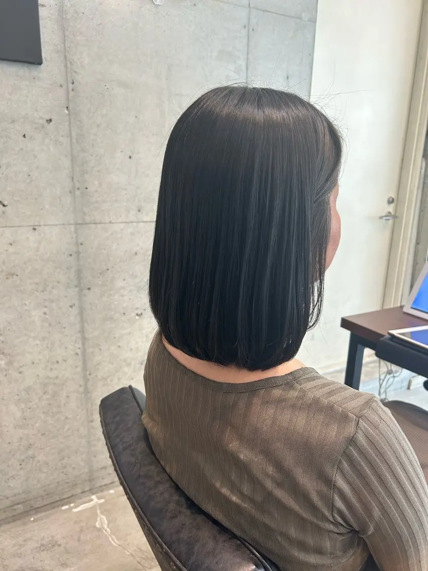 ミディアム 小石川 沙和奈のヘアスタイル