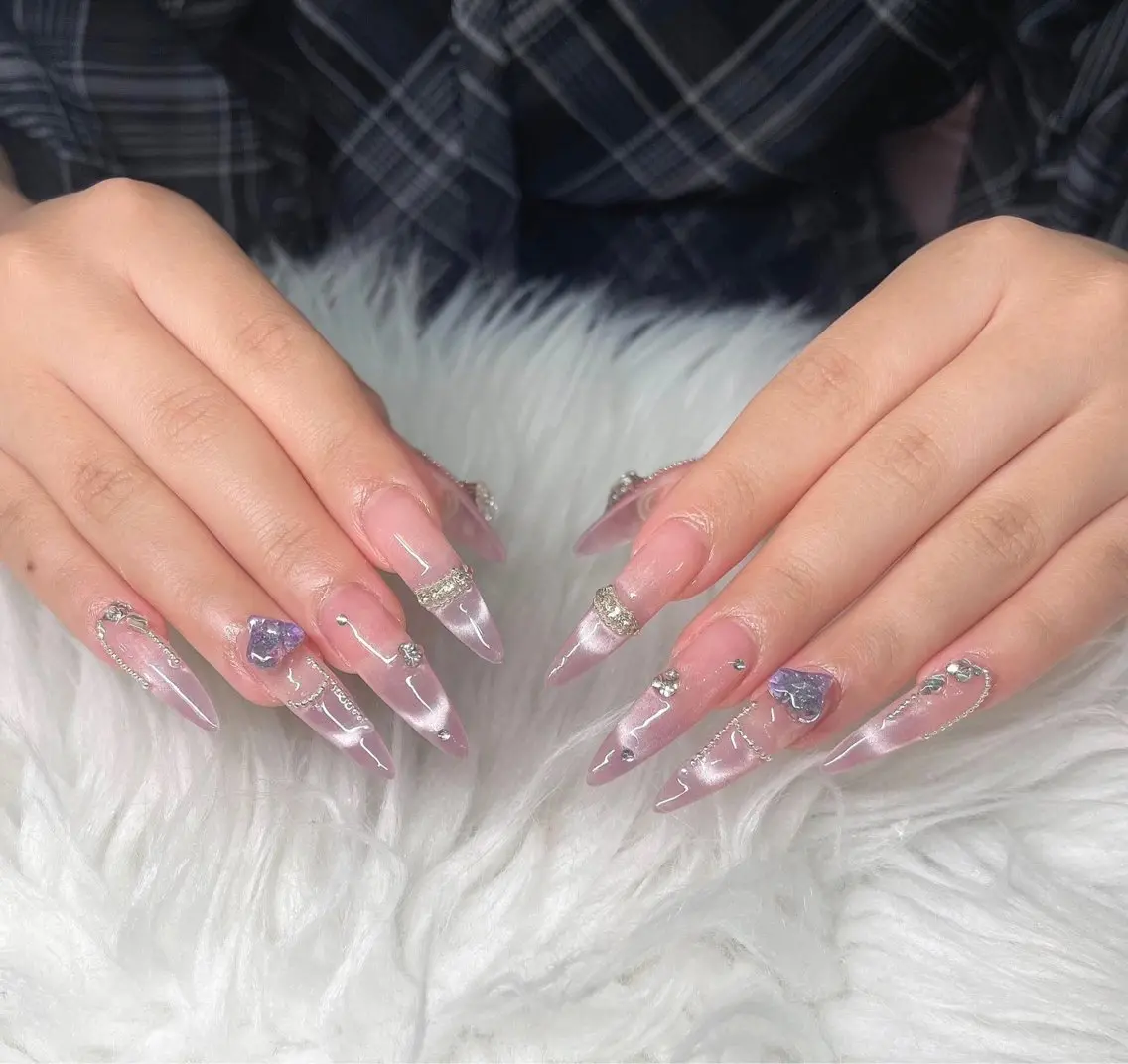 ネイル Lee Nailsのネイルデザイン