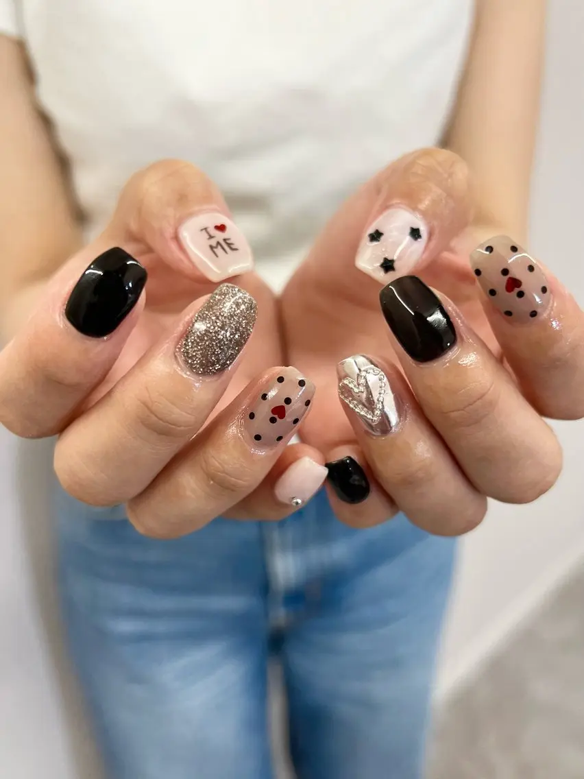 ネイル ドット ジェルネイル マグネットネイル ニュアンスネイル パラジェル ハンドネイル ハンドケア Bana_ Nailのネイルデザイン