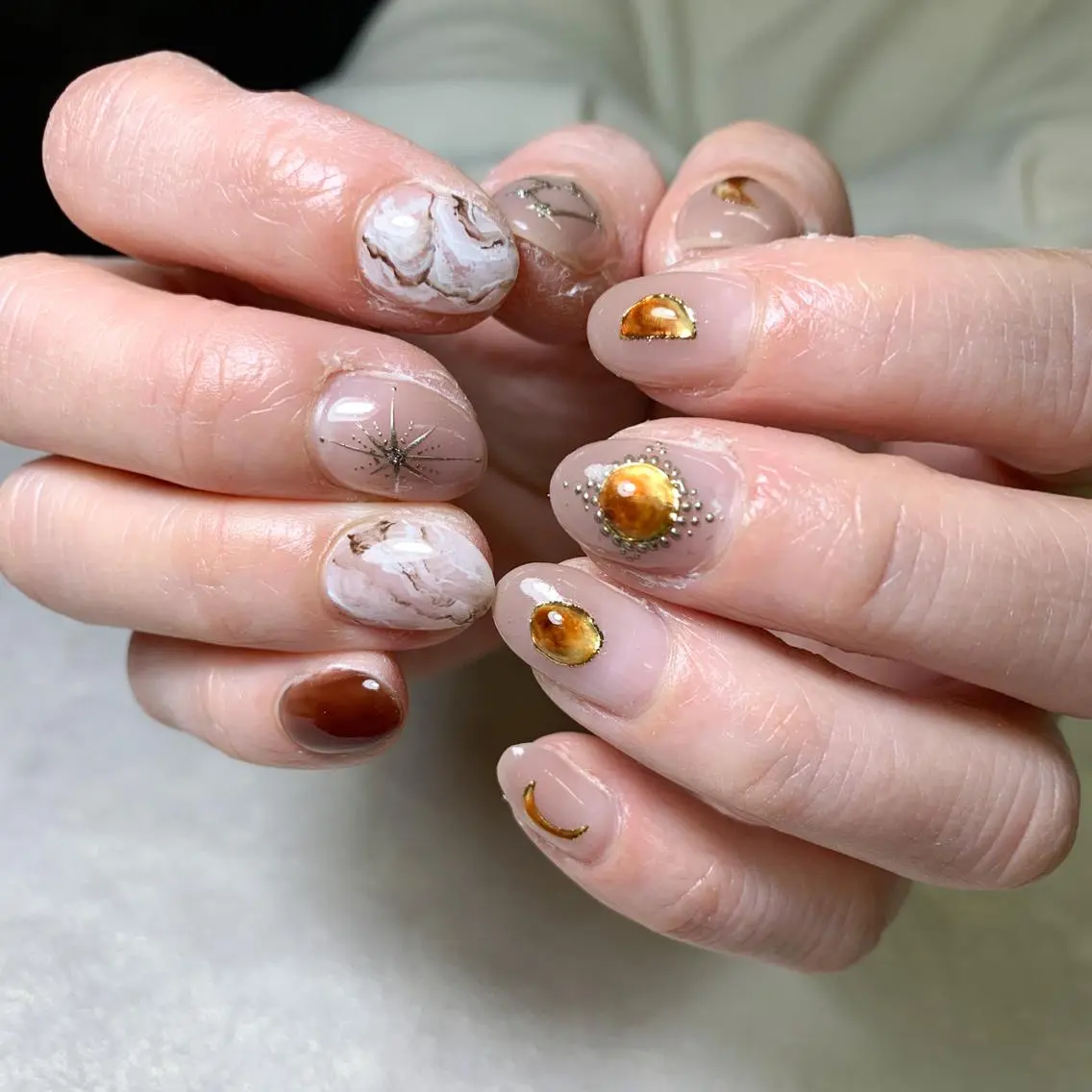 ネイル ハンドネイル FIORITURA aiのネイルデザイン
