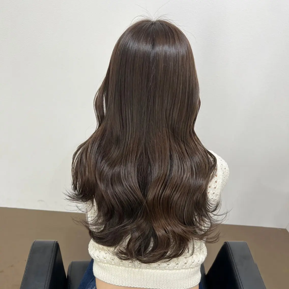 ロング カラー 加藤 詩流のヘアスタイル