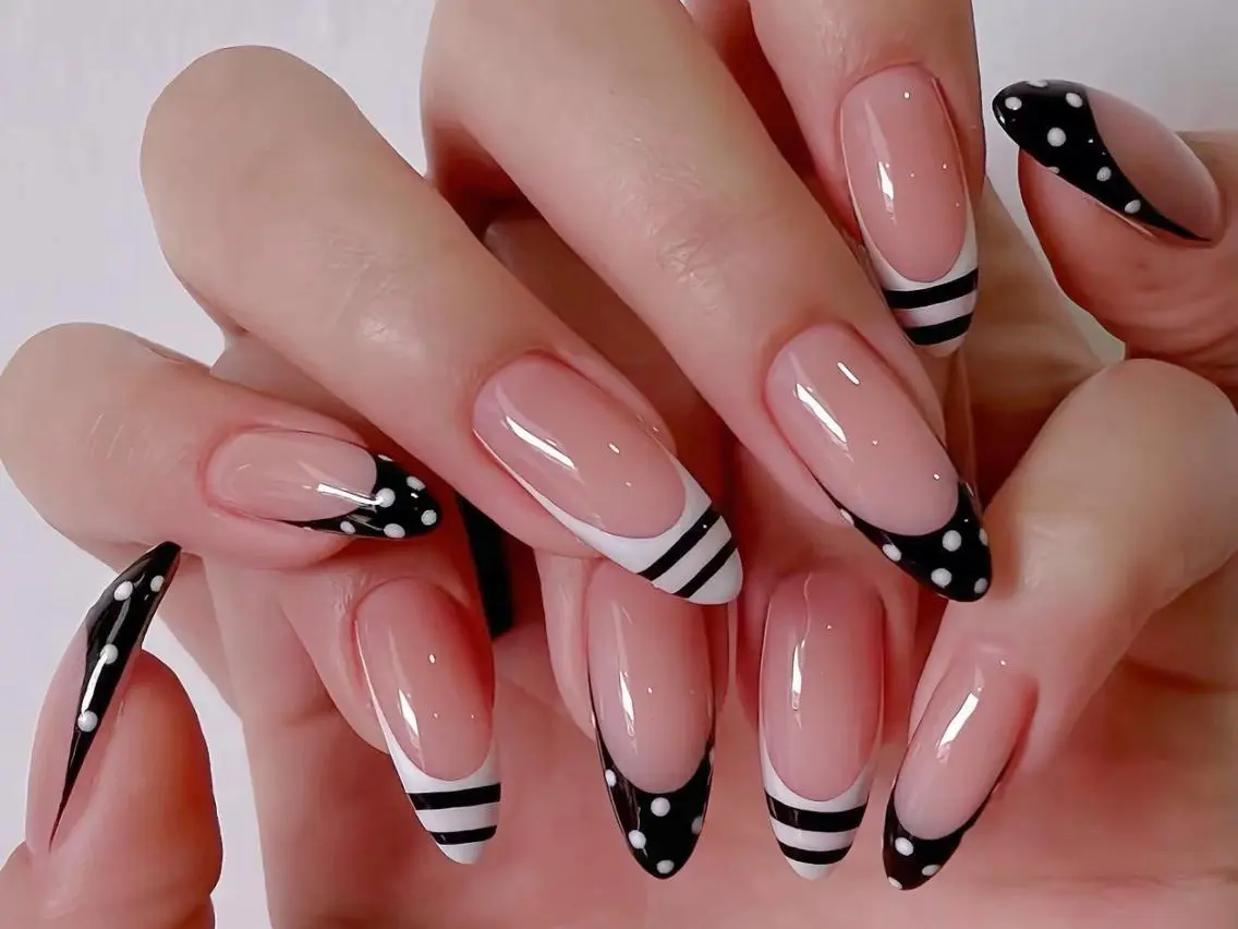 ネイル メンズ メンズ韓国風 アートネイル チークネイル 長さ出し フレンチネイル ハンドネイル NEW NAIL 池袋のネイルデザイン