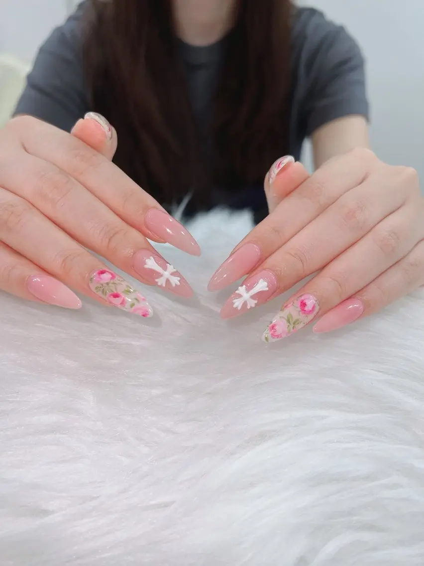 ネイル オーロラネイル ボルドー ブラウン 氷ネイル・うるうるネイル キラキラネイル ハンドネイル Sora  Nail 長さ出し専門店のネイルデザイン