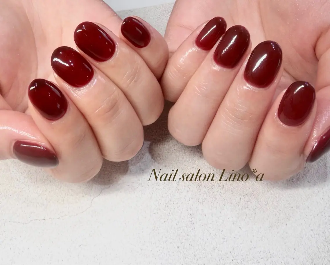 ネイル ボルドー ワンカラーネイル 赤色 ショートネイル シンプルネイル ハンドネイル Nail salon Lino*aのネイルデザイン