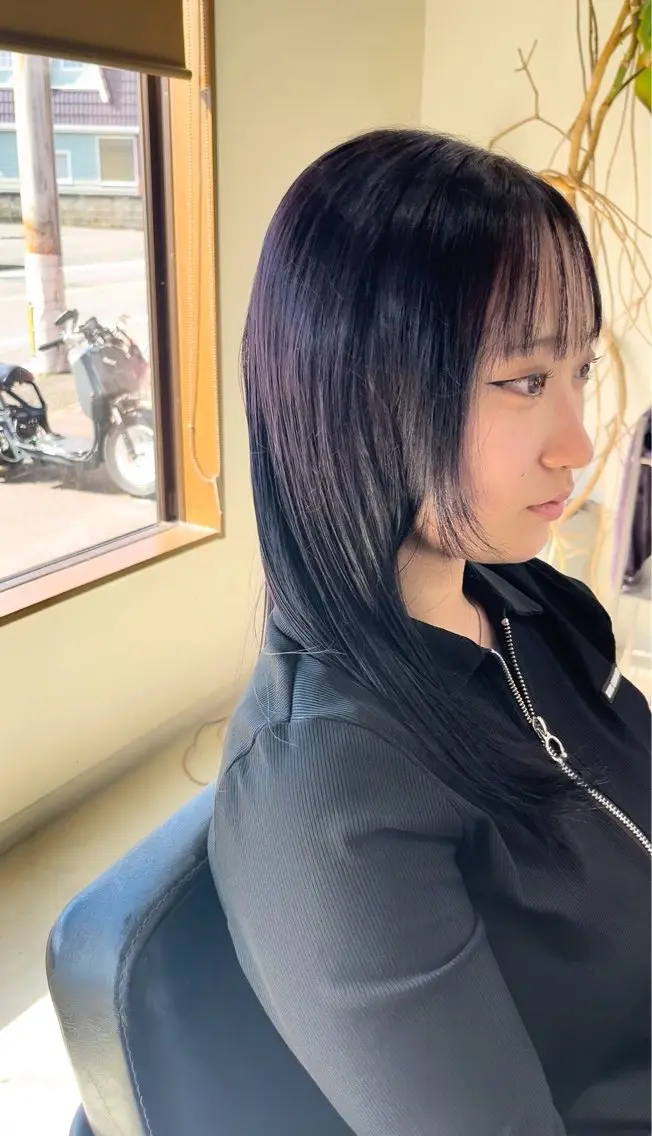 セミロング カラー 黒髪 ヘアカラー メンズパーマ& ハイトーン特化谷村のヘアスタイル