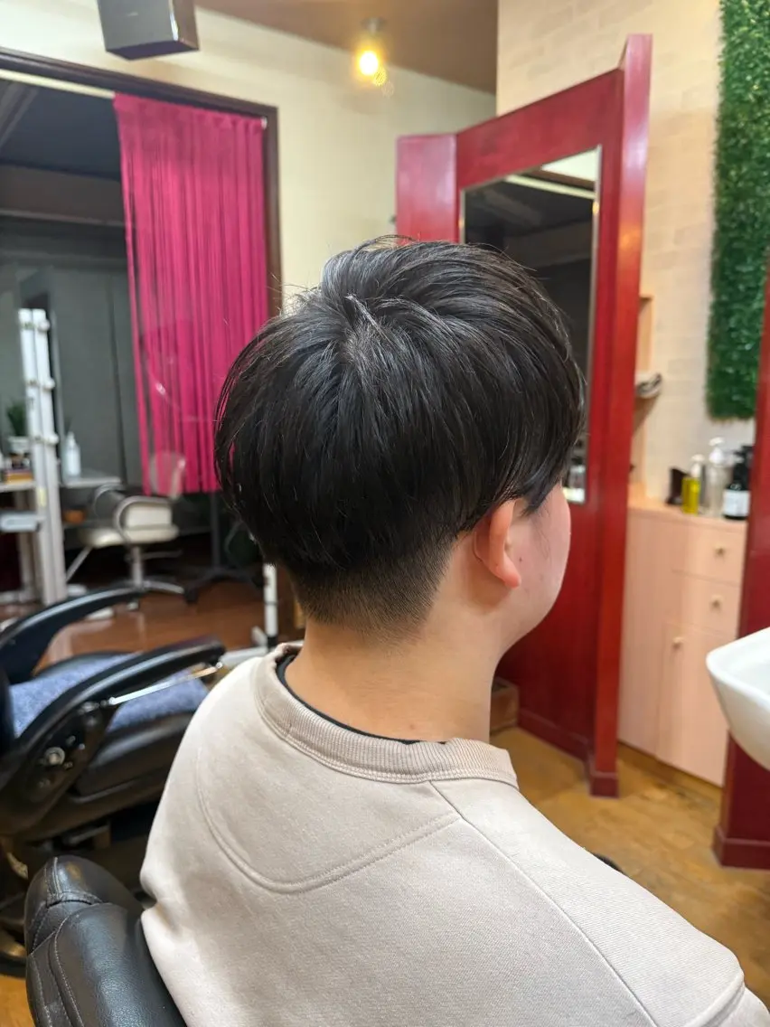 ミディアム メンズパーマ 似合わせカットのヘアスタイル