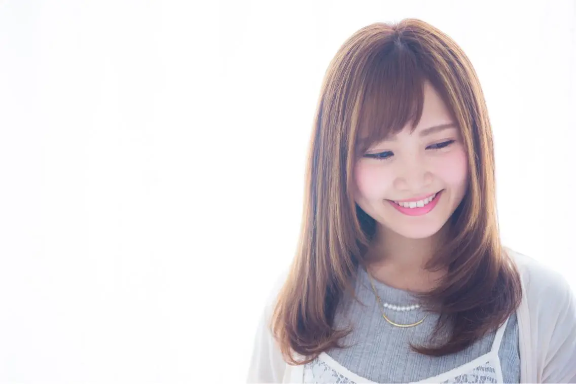 ミディアム 松田 みのりのヘアスタイル