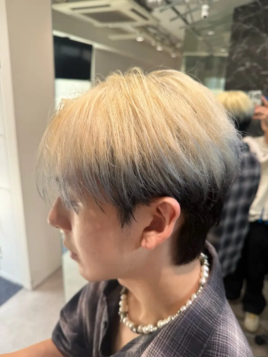カラー ヘアアレンジ メンズ 掛川 秋輝のヘアスタイル