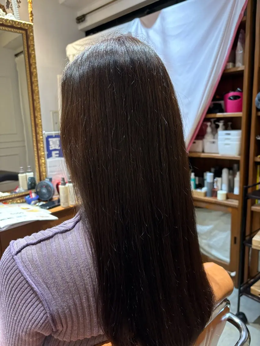 ロング カラー ベージュカラー トリコヘアサロン 新井千智のヘアスタイル