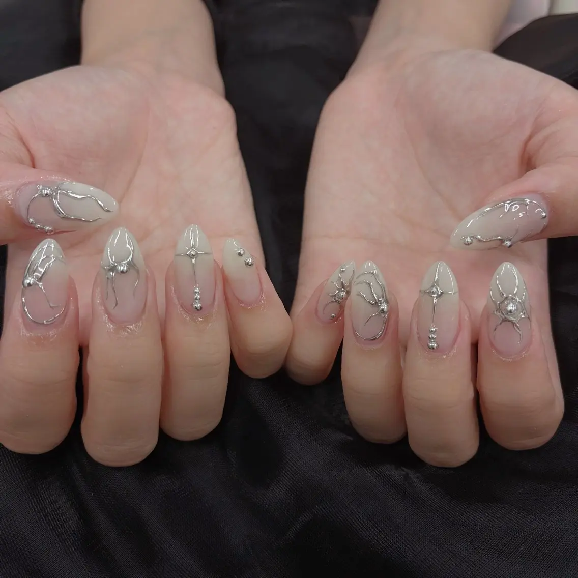 ネイル ハンドネイル ハンドケア DuLi Blinkのネイルデザイン