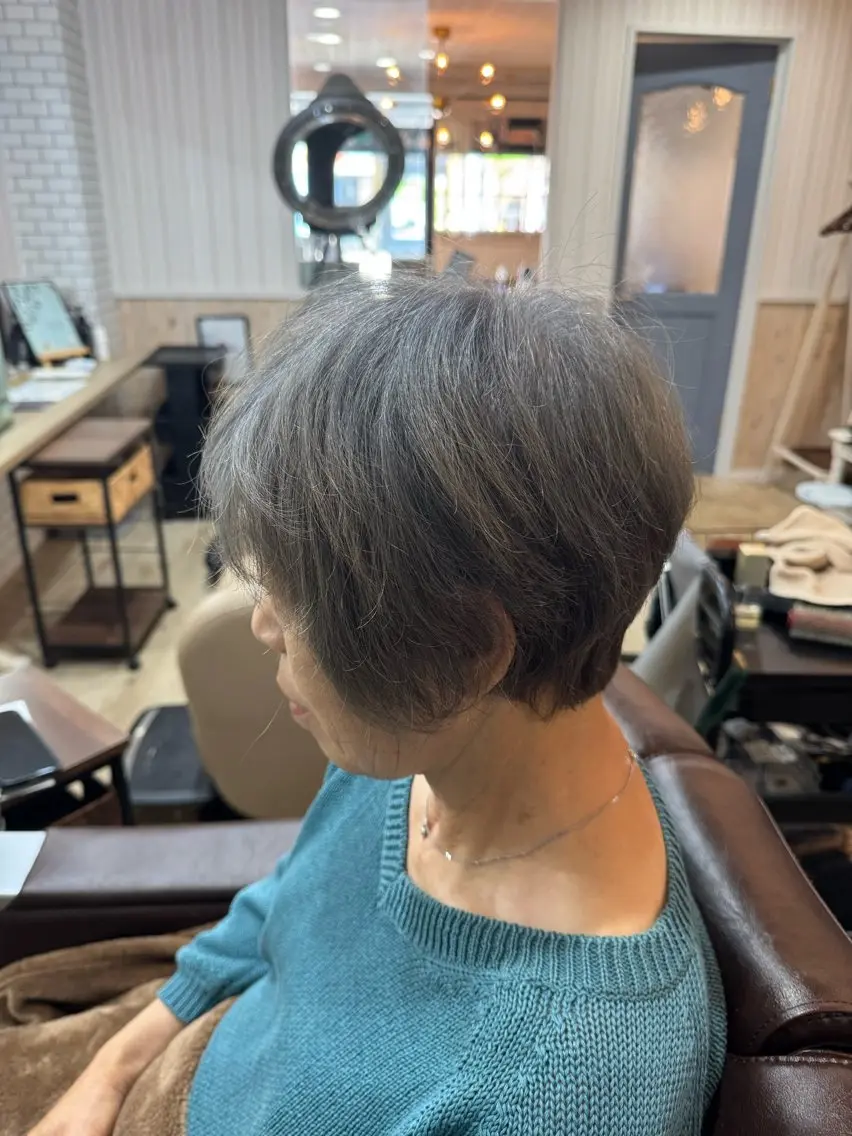 ショート カラー 樋口 まさみのヘアスタイル