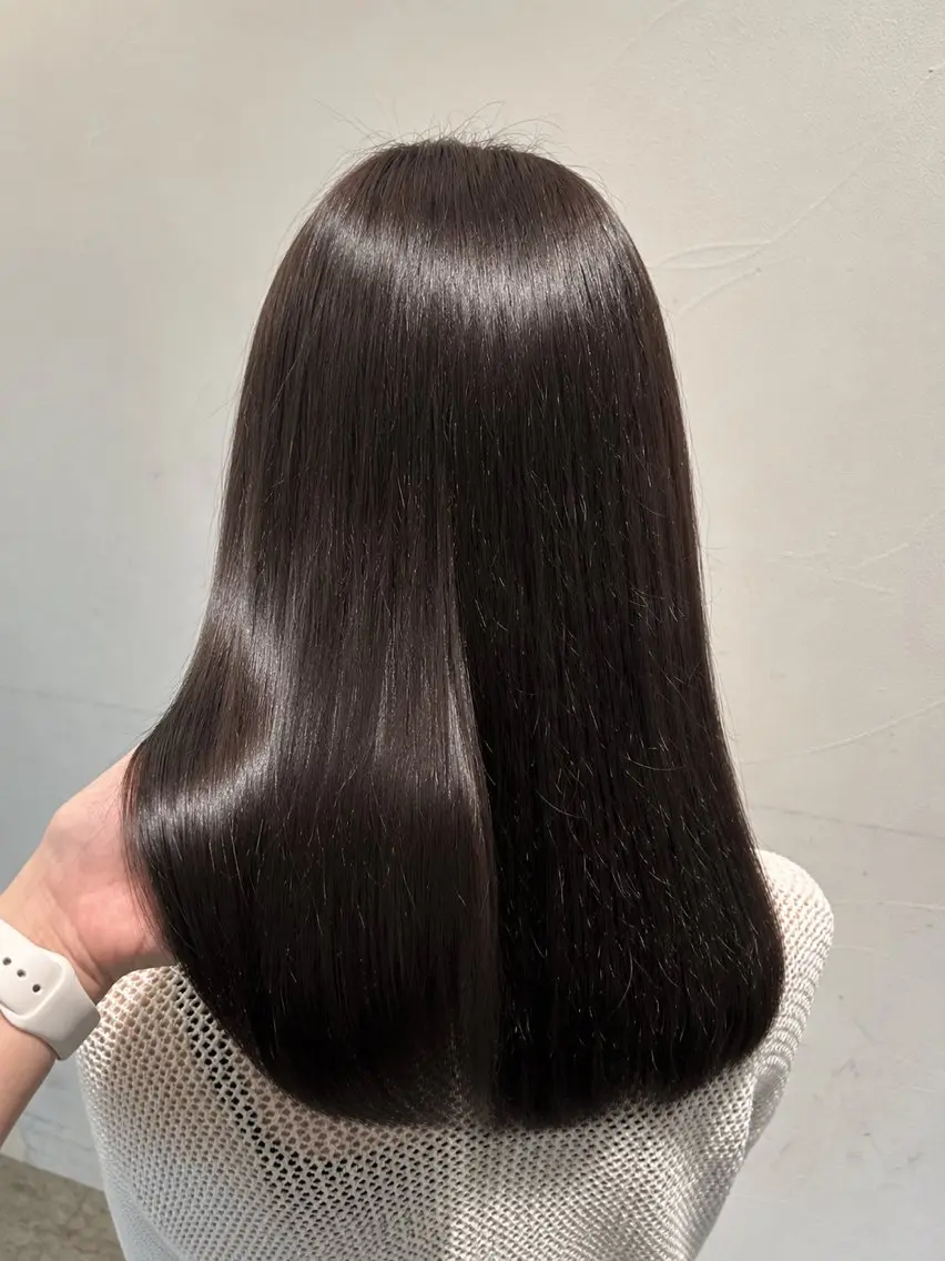 ミディアム カラー ブラウンカラー 透明感カラー オリーブブラウン ヘアカラー 渋谷艶カラー¦縮毛 🤍ふうかのヘアスタイル