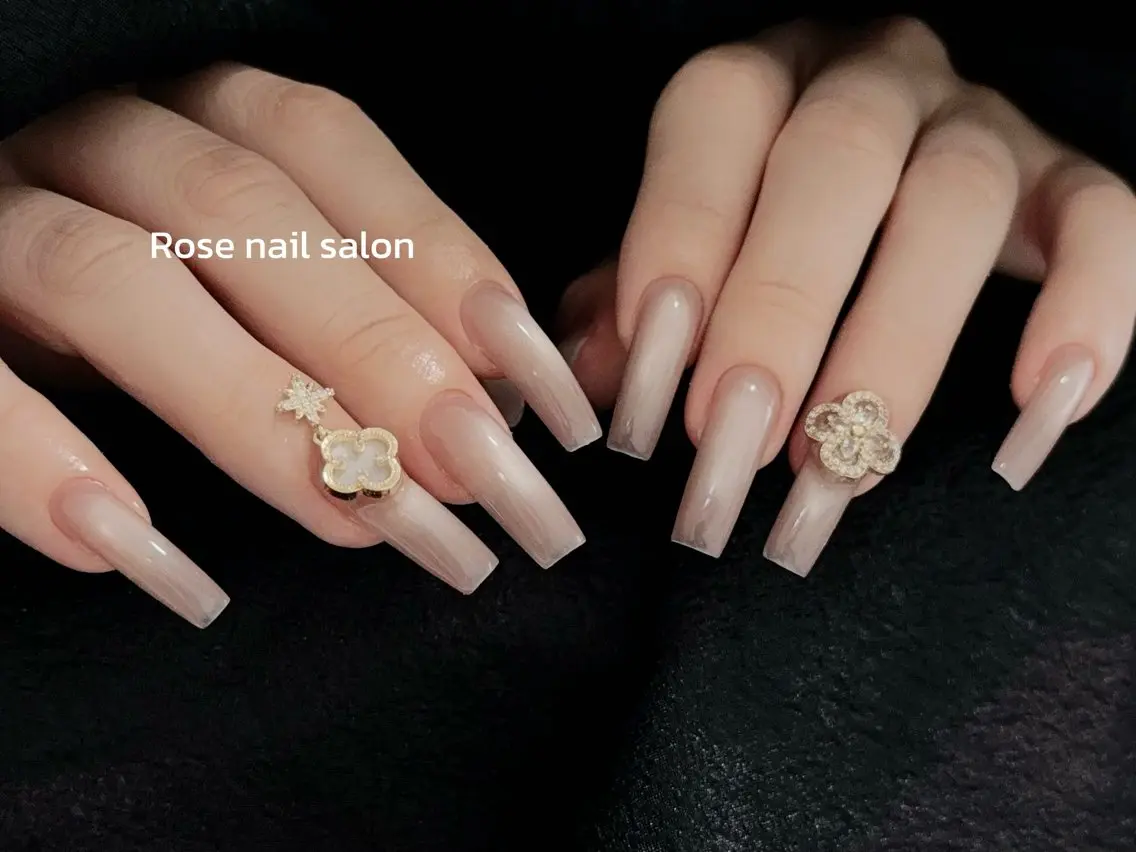 ネイル ハンドネイル Rose nail💅のネイルデザイン