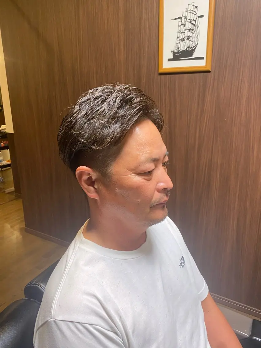 メンズ BARBER CLASSICSのヘアスタイル