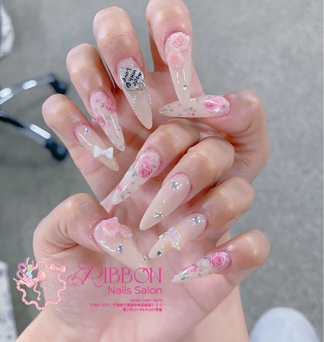 ネイル フットネイル フレンチネイル ジェルネイル マグネットネイル 持ち込み ハンドネイル Ribbonnail salonのネイルデザイン