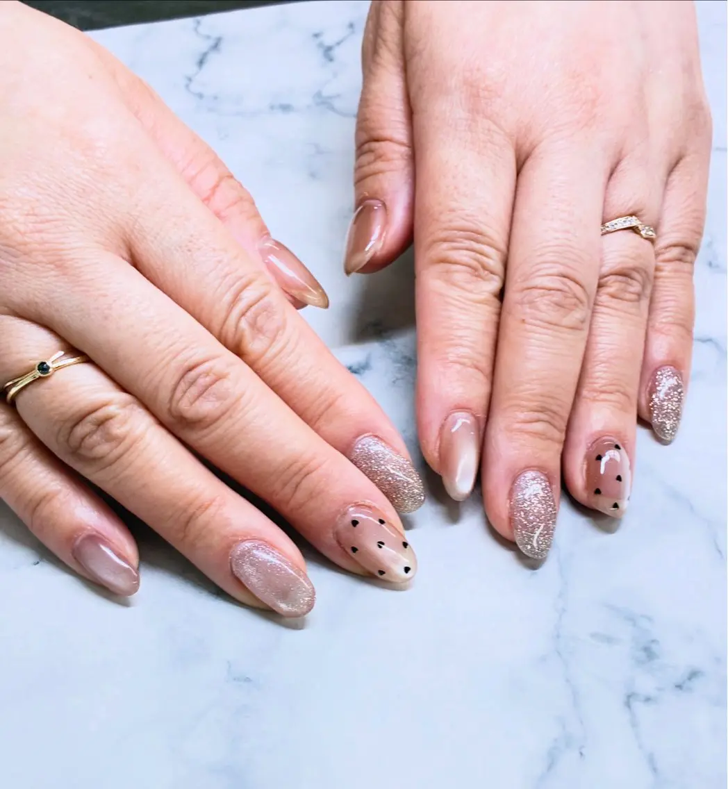 ネイル ドット フラッシュネイル マグネットネイル オフィスネイル シンプルネイル ハンドネイル nail salon anoneのネイルデザイン