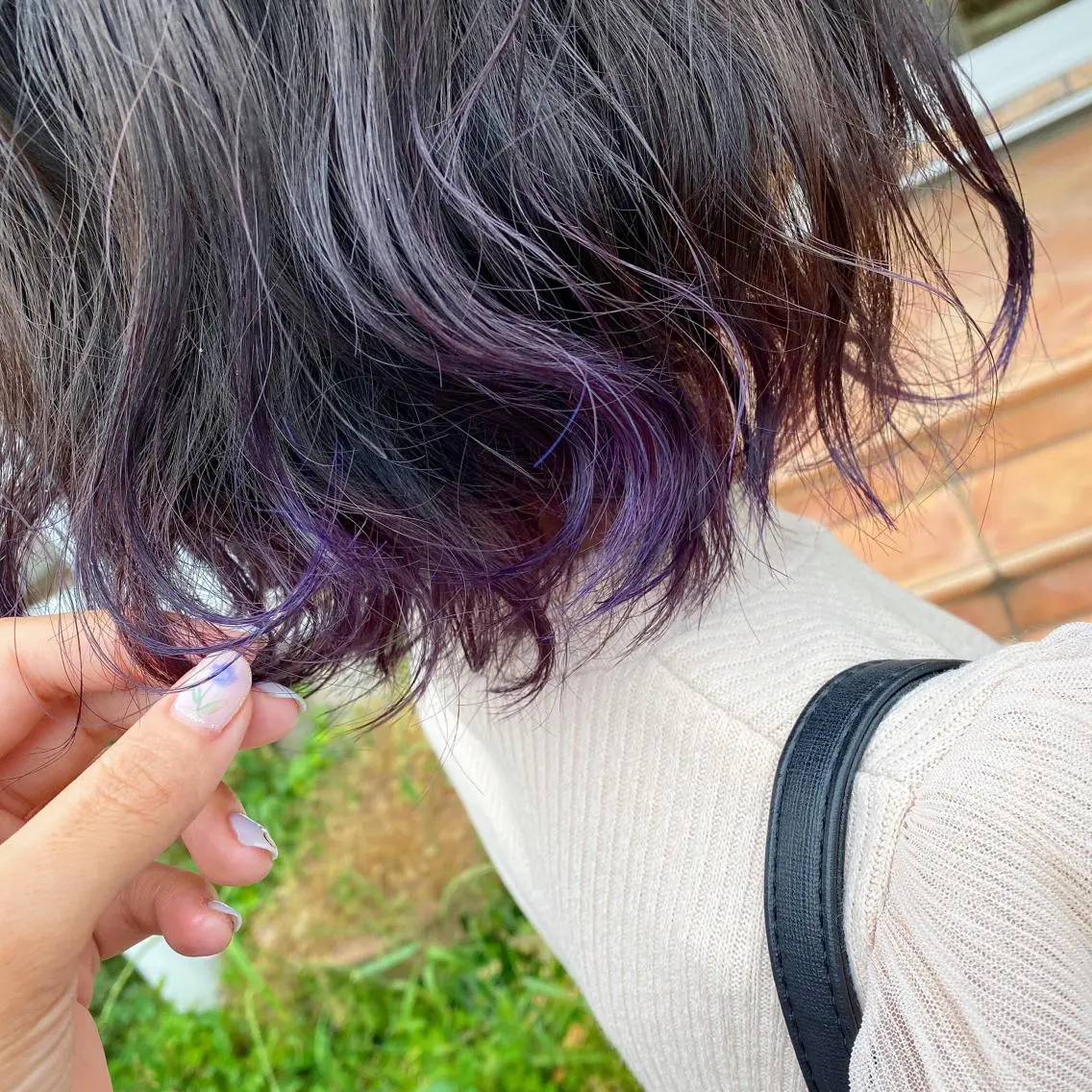 ミディアム カラー ブリーチ ブリーチなしカラー バイオレットカラー 荒木 ひろかのヘアスタイル