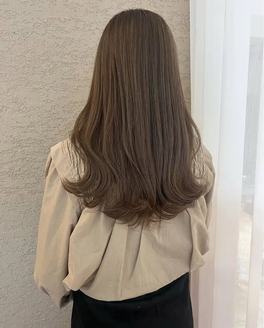 ロング カラー ベージュカラー 透明感カラー イルミナカラー ヘアカラー 透明感カラー🌿 藤沢Lina ななよのヘアスタイル