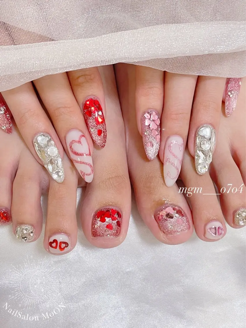 ハンドネイル ハンドケア MoON...❤︎ MeGuのネイルデザイン