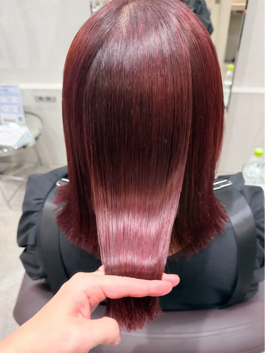 カラー ブラウンカラー ピンクカラー レッドカラー ヘアカラー 艶髪／暖色／ 心那🧚🏻のヘアスタイル