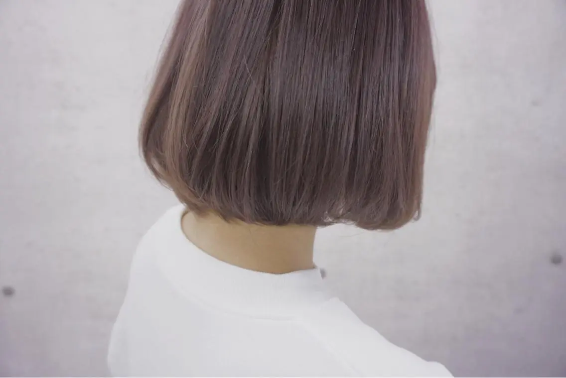 ショート カラー グレージュ ピンクカラー ピンクパープル パープルカラー パープルグレージュ 長井 徹行のヘアスタイル