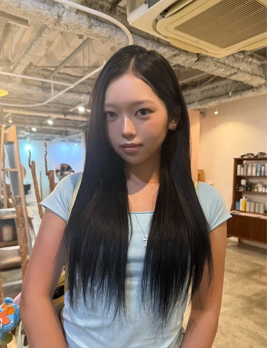 ロング カラー ヘアカラー Miyu .のヘアスタイル