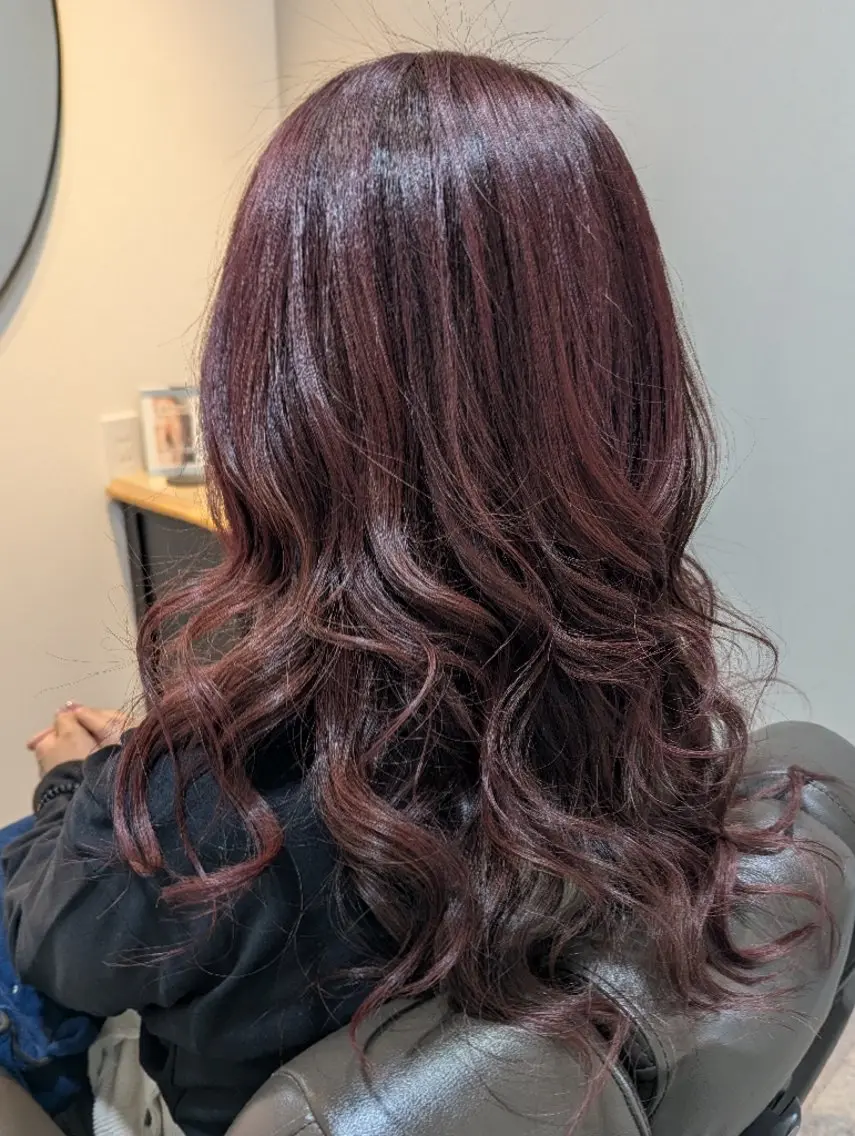 ロング Aioon 馬込 彩子のヘアスタイル