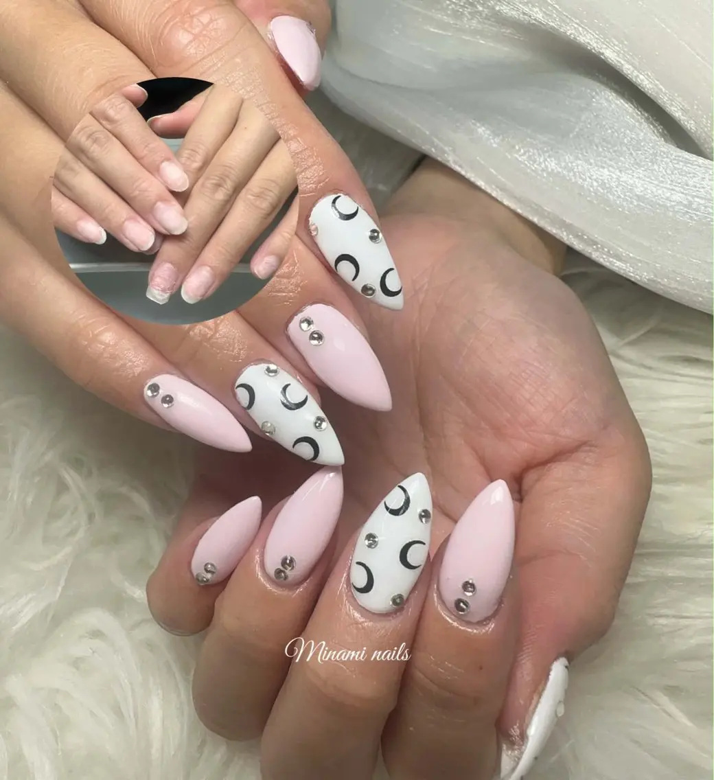 ネイル アートネイル ガーリー キラキラネイル 韓国ネイル マグネットネイル ハンドネイル Minami Nailsのネイルデザイン