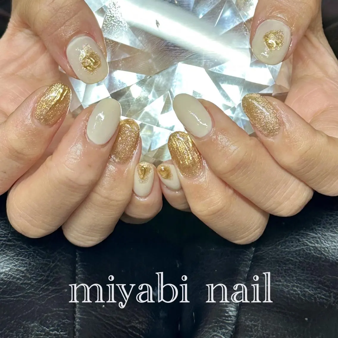 ネイル アートネイル ゴールド キラキラネイル マグネットネイル ミラーネイル ハンドネイル miyabi nail 桂川駅近くのネイルデザイン