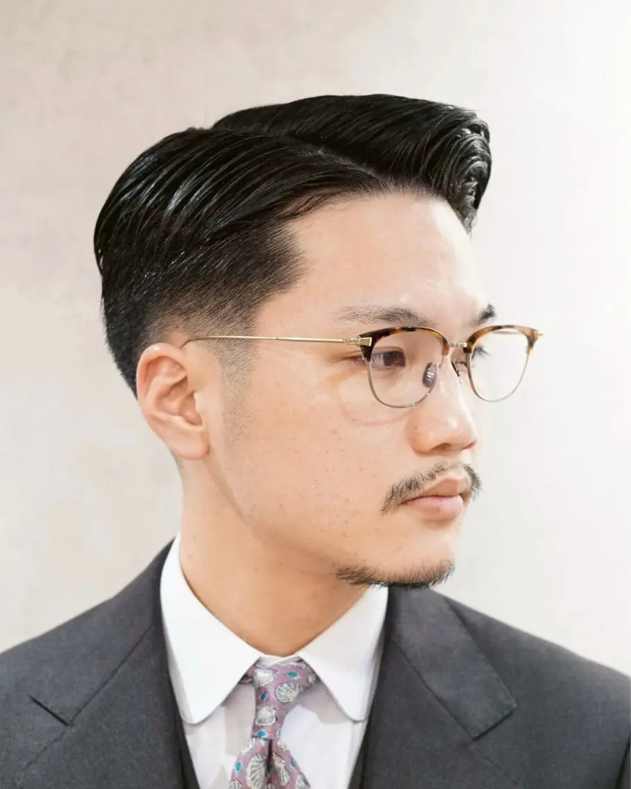 ショート メンズ 七三 東 峻平のヘアスタイル