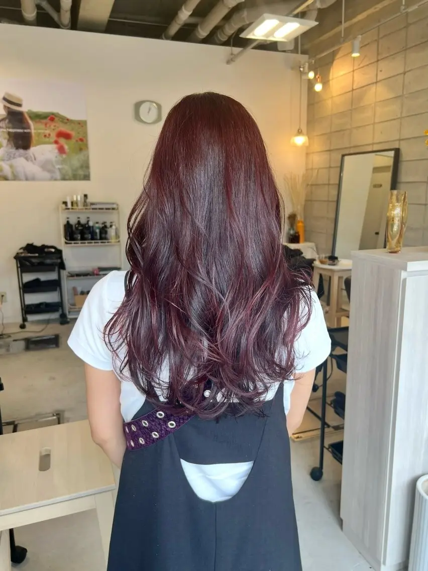 ロング カット ヘアカラー トリートメント 椎葉 みはるのヘアスタイル
