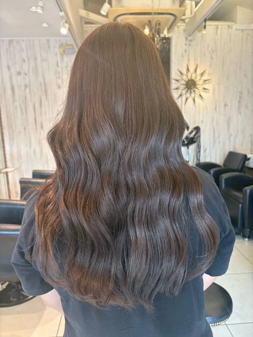 ロング ヘアカラー 松井 悠希のヘアスタイル