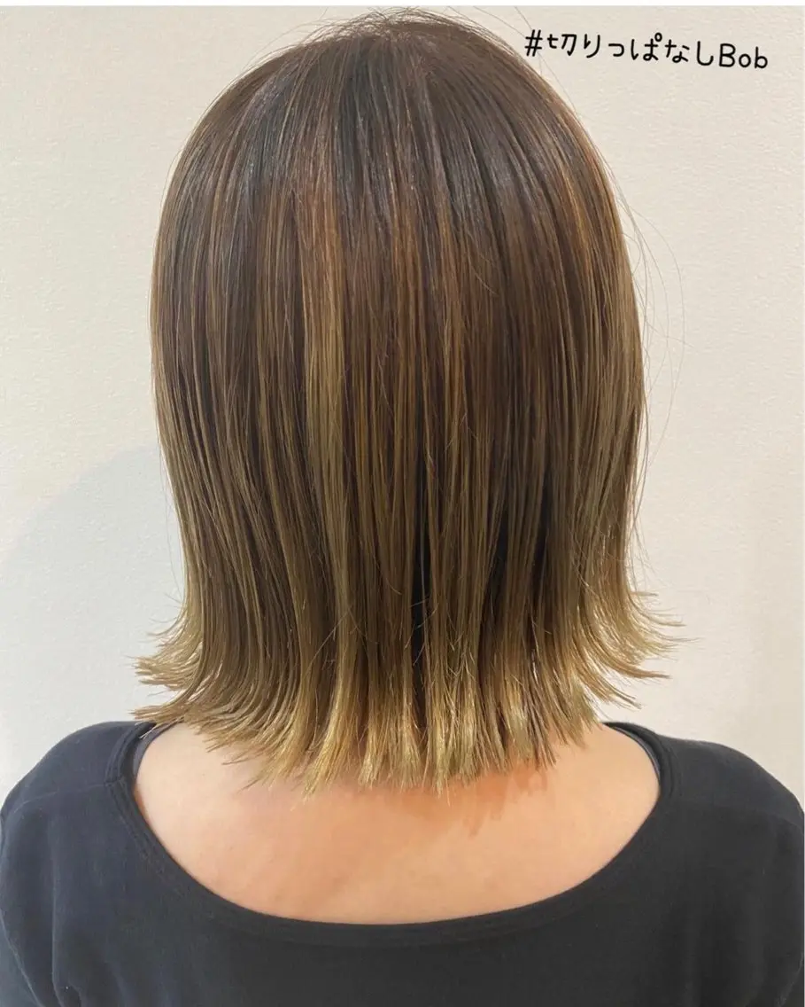 ミディアム 切りっぱなしボブ ボブ 東村 桃花のヘアスタイル