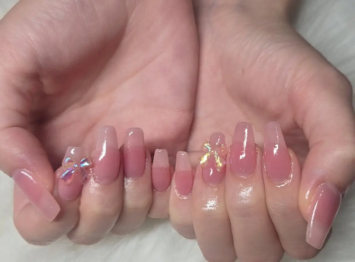セミロング ハンドネイル LILY Salonのネイルデザイン