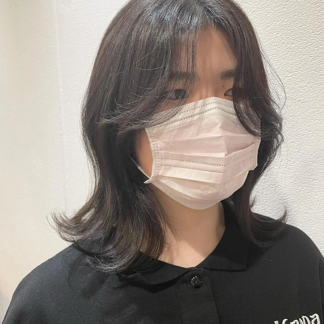 ミディアム 梅田/赤み消しカラー /顔まわりcut🤍のヘアスタイル