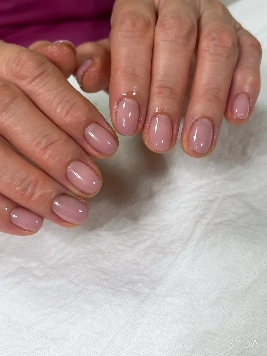ネイル グラデーション シンプルネイル KaPílína nail salonのネイルデザイン