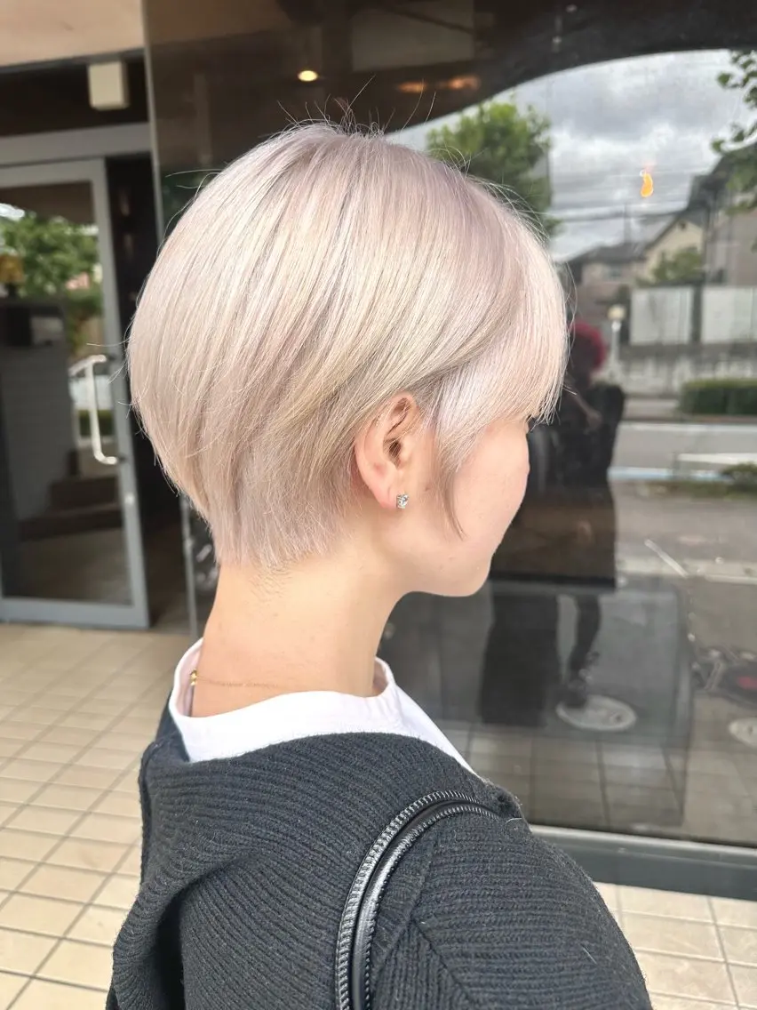 ショート カラー タカツド ユウキのヘアスタイル