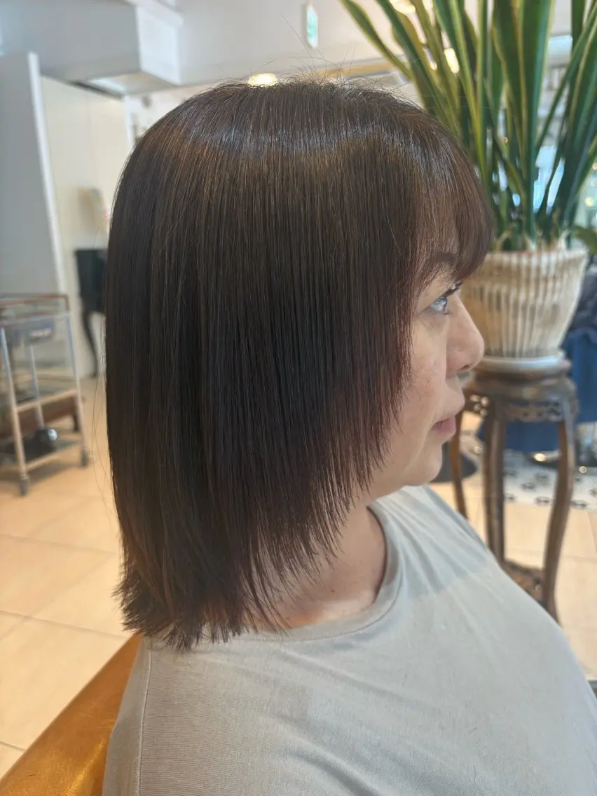 ミディアム レイヤーカット 菊池 菜月のヘアスタイル